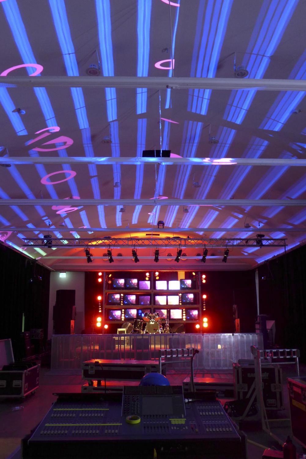 Tiivist&auml;m&ouml; stage setup & performances @ FLOW Festival 2016